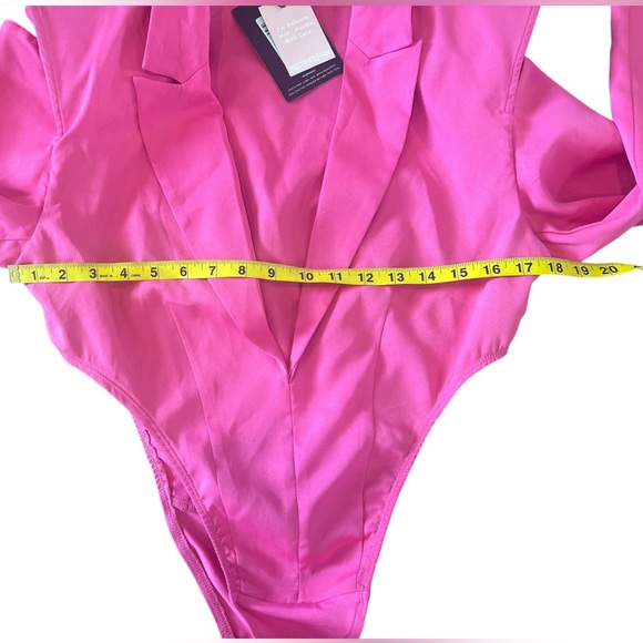 PrettyLittleThing Pink Cutout Bold & Daring Bodysuit & Pants Set Size 12 NWT - Picture 14 of 14